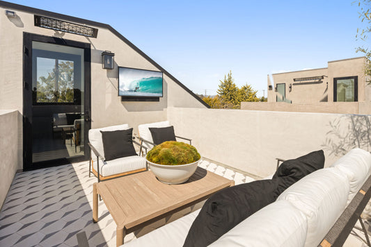 Venice Beach Contemporary Farmhouse