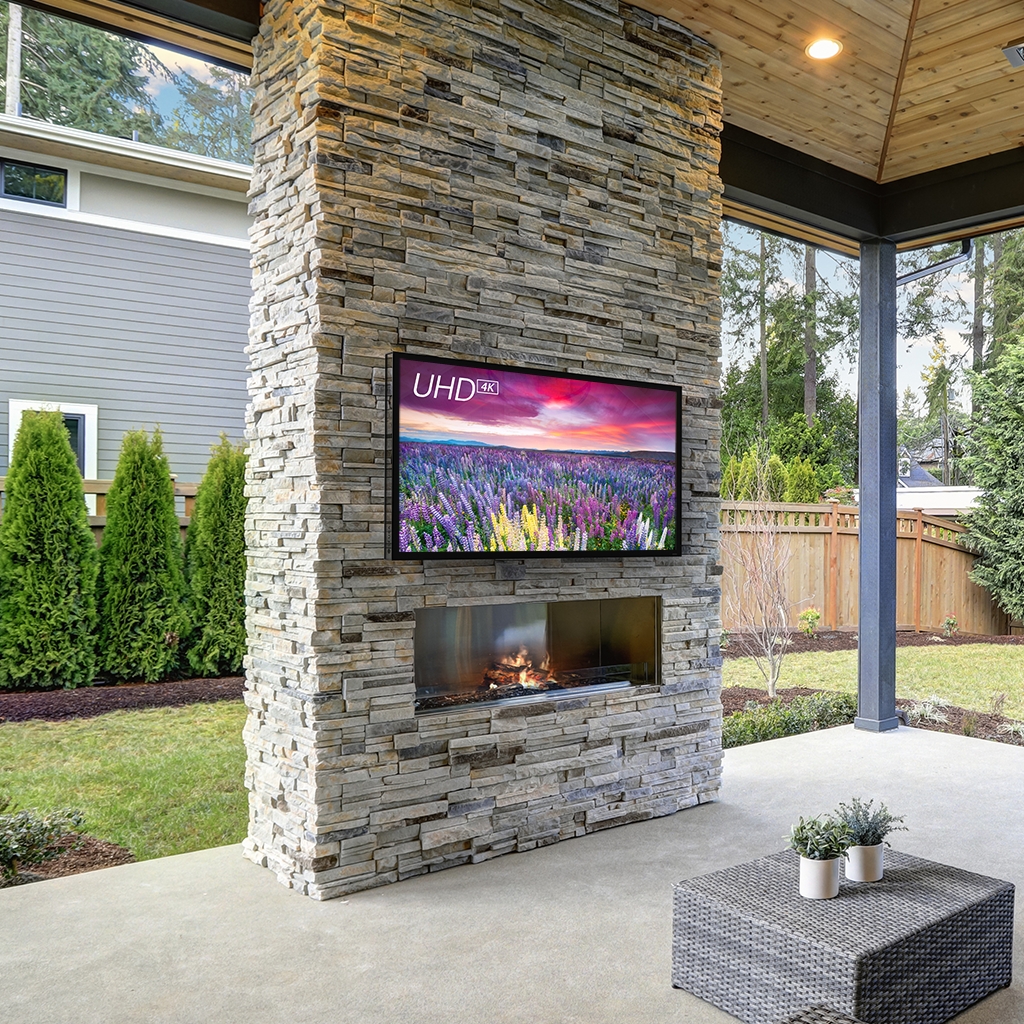 Outlet Ultra Bright Outdoor Television